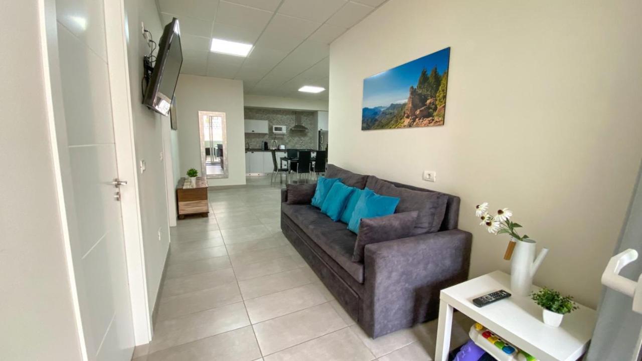 El Puente Holiday Home I- Airport 8,1K Ingenio Ngoại thất bức ảnh